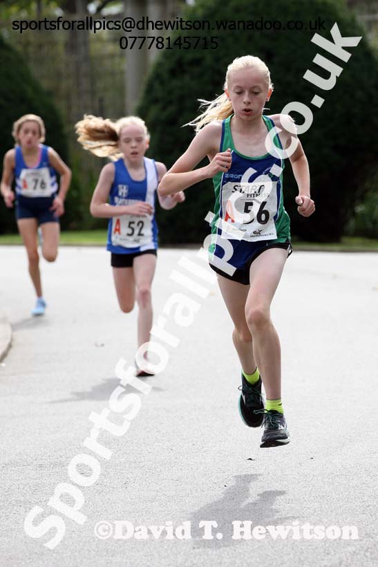 Girls under-13s, Northern Road Relays, Blackpool. Photo: David T. Hewitson/Sports for All Pics